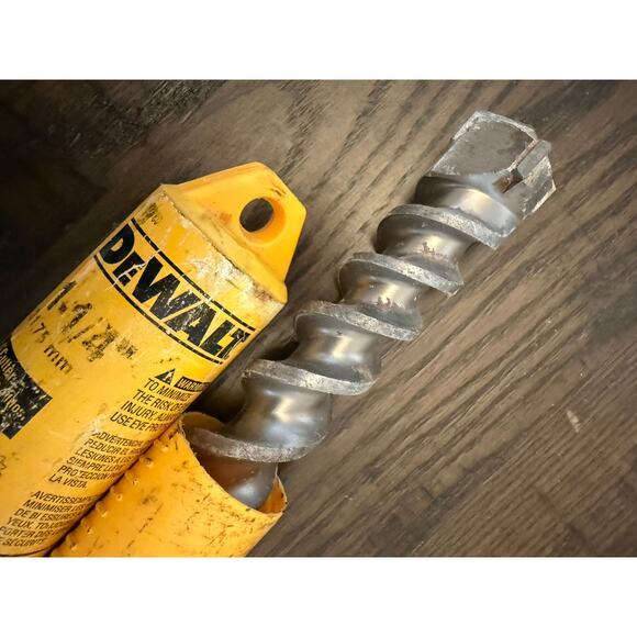 DEWALT DW5760 1-1/4” x11” x16” 4-Cutter Spline Shank Rotary Hammer Bit - Picture 6 of 10